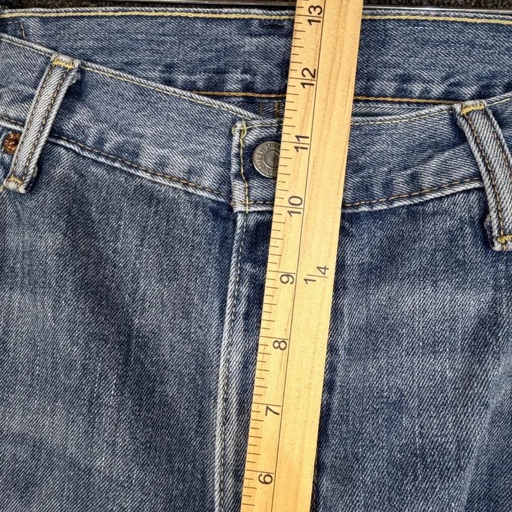 Levis 559 Relaxed Straight Jeans Mens 36x30 Light Wash Blue Denim 00559-0440